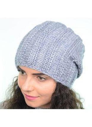 Модная зимняя шапка beany - смотрится красиво и стильно