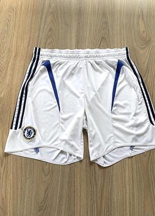 Мужские белые спортивные футбольные шорты adidas chelsea fc
