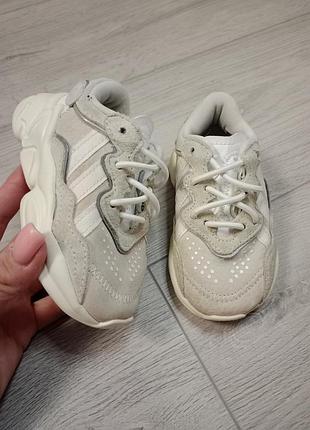 Кросівки adidas