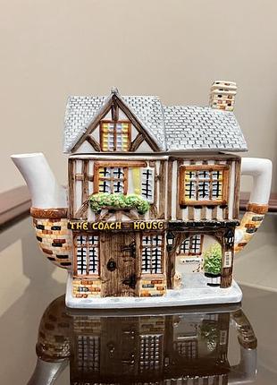 Вінтажний чайник “the coach house” – the village collectables (anne rowe)