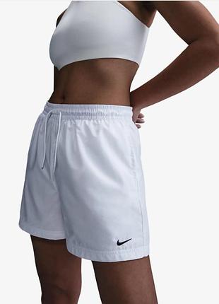 Короткі розкльошені шорти nike, вільні легенькі шорти-бермуди nike на l-xl