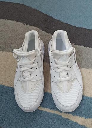 Кроссовки nike huarache run 2.0 33.5р