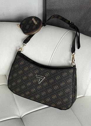 Кожаная сумочка с регулируемой ручкой guess багетная сумка для женщины от гесс женская сумка багет 29х15х6 см коричневая