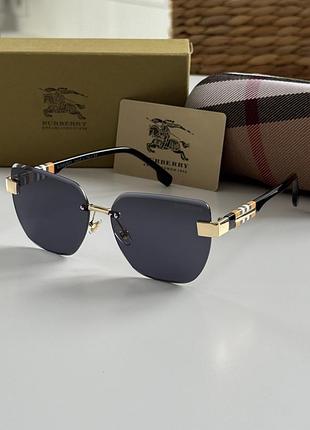 Женские металлические солнцезащитные очки в коробочке от burberry солнечные очки барбери безободковые от солнца