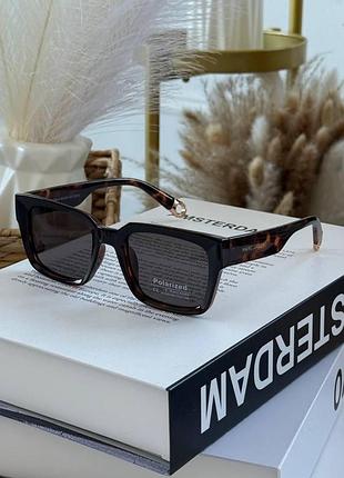 Сонцезахисні квадратні жіночі окуляри в коробочці від marc jacobs з поляризацією сонячні очки марк джейкобс ободкові від сонця