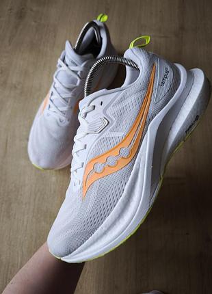 Крутые мужские беговые кроссовки  saucony, оригинал, модель 2024 года, р.44,5.