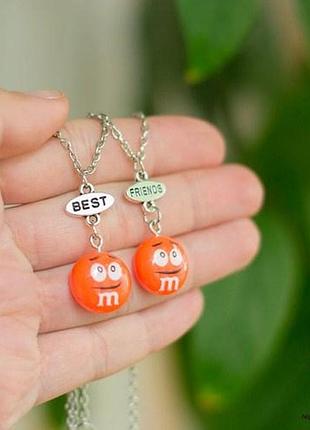 Кулон для двоих друзей "best friends. m&m's оранжевые"