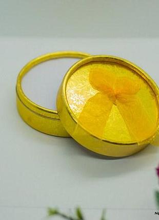 Подарункова коробочка картонна "злато". розмір 8*8*4 см