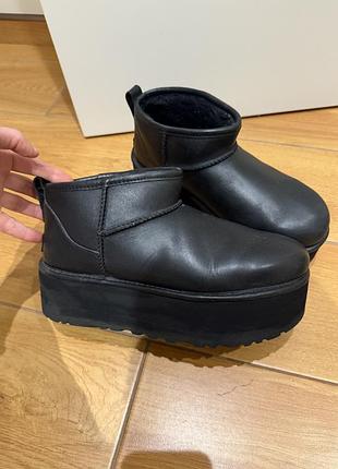 Ugg шкіра чорні