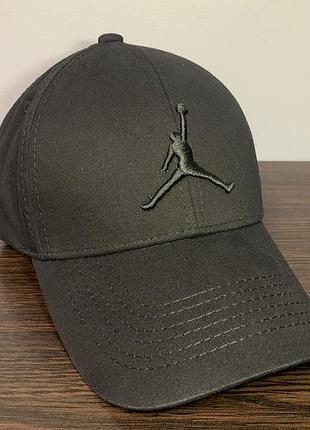 Кепка, бейсболка jordan чёрная 165