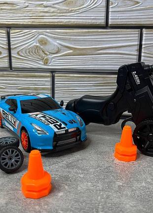 Машинка для дрифта на радиоуправлении nissan gt-r 1:24 на аккумуляторе светятся фары | дрифт машина на пульте управления