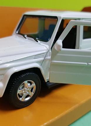 Іграшка mercedes-benz g350d автопром