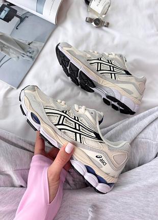 Женские кроссовки asics gel-nyc white beige black ассикс белого с бежевым и черным цветов
