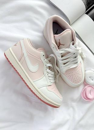 Женские кроссовки nike air jordan 1 low pink white найк данк розового с белым цветами
