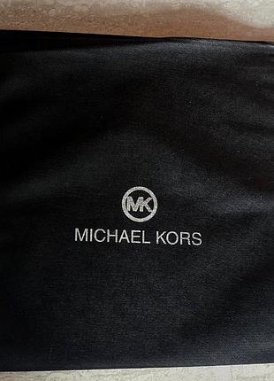 Пыльник michael kors маленький есть