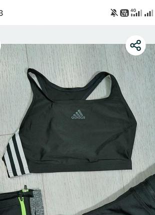 Топ adidas, р. 34, в идеальном состоянии
