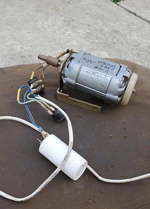 Электродвигатель дкс-1-у4 220 в. 35 вт. 3000 об/мин. ссср