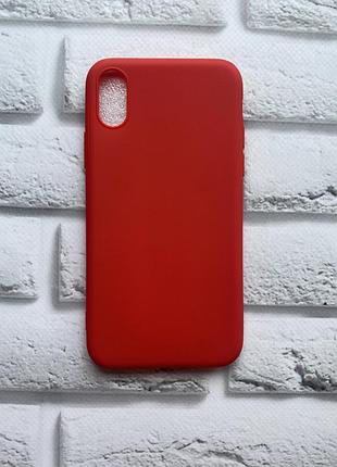 Силиконовый матовый чехол для iphone x / xs красный