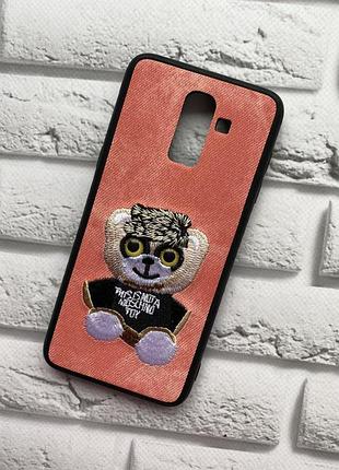 Силиконовый чехол, украшенный рисунком на ткани, для samsung galaxy j8 (2018) мишка в комбинезоне