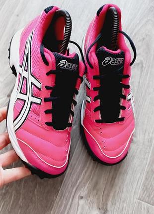 Жіночі кросівки asics