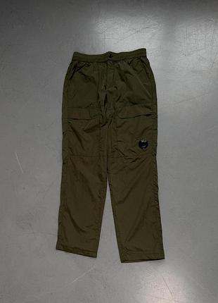 Cp company штани-карго нейлон хакі