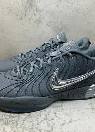 Чоловічі кросівки nike lebron xxi (21) / air jordan max aura jumpman  11 cmft zoom 92 separate zero point lane