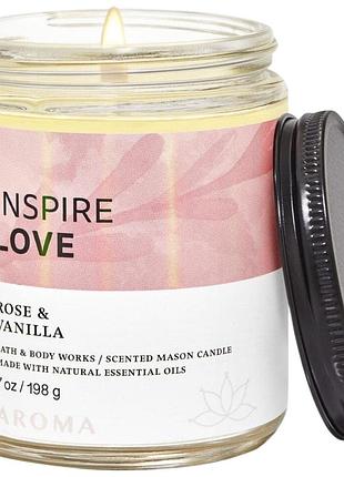 Свічка bath & body works rose vanilla scented candle