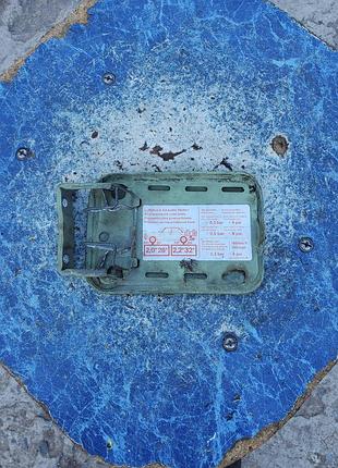 Лючек люк крышка бензобака на mercedes benz w126,123 оригинал германия