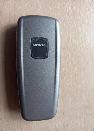 Телефон nokia 2600 в серебристом цвете. 5