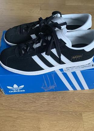 Adidas stadt