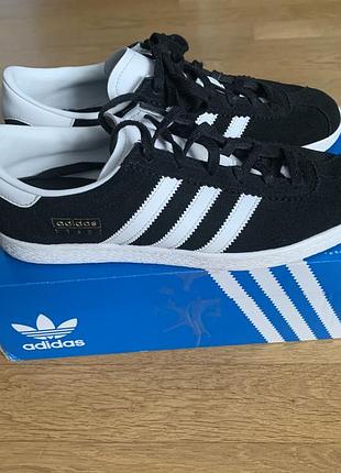Adidas stadt 2
