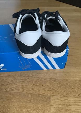 Adidas stadt 4