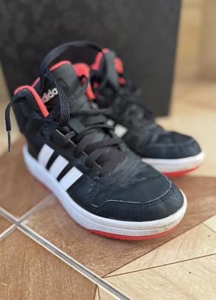 Кросівки високі adidas жіночі