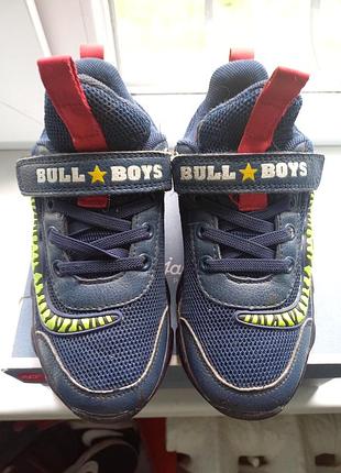 Детские кроссовки bull boys