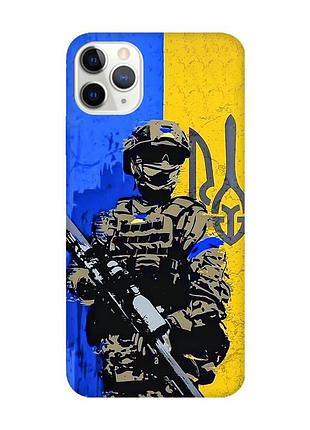 Матовый чехол с бирюзовыми боками на iphone 11 pro max (6.5) :: солдат (патриотический принт 350)
