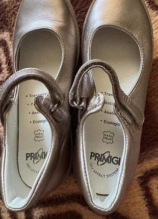 Шкіряні туфлі primigi 2