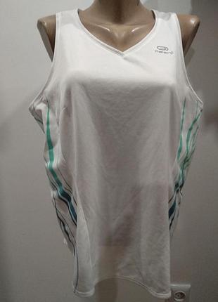 Стильная майка для фитнеса