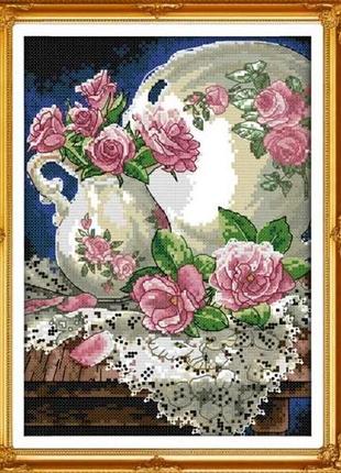 Набор для вышивания по нанесённой на канву схеме "vase and rose ".aida 14ct printed , 21*30 см