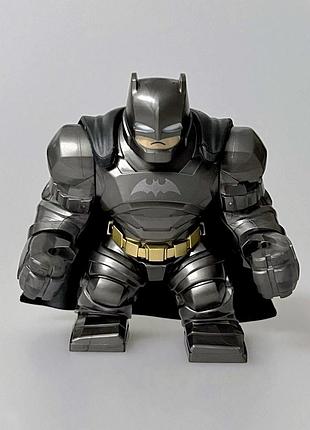 Большая фигурка бэтман в бронируемом костюме dc 0295 совместима с лего