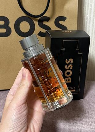 Нова чоловіча туалетна вода boss the scent (без одного пшику)