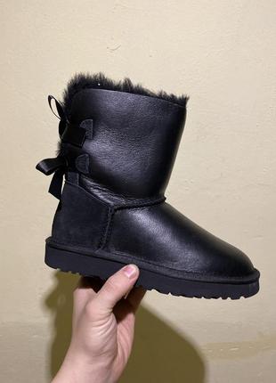 Ugg bailey bow ii black с бантов в черном цвете