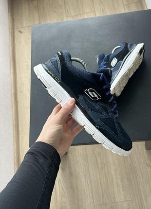 Кросівки sketchers