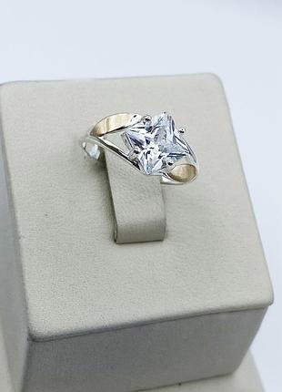 Кольцо серебряное с кубическим цирконием и золотыми пластинами 17 2,48 г