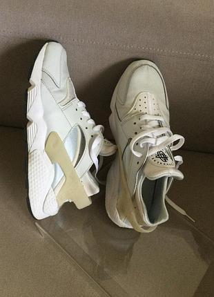 Майже нові кросівки nike air huarache dr 5726-001, оригінал.