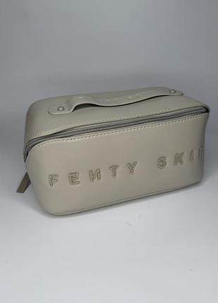 Косметичка від fenty beauty