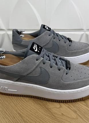 Оригінальні замшеві кросівки nike air force