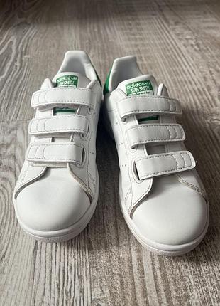 Кросівки adidas (31р)
