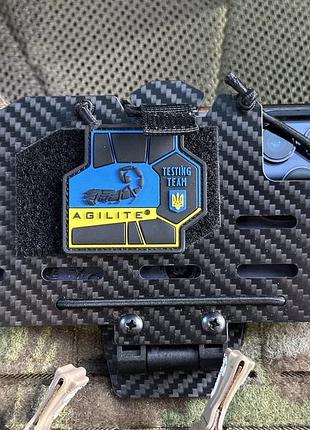 Тактичний тримач для телефона на плитоноску molle onetigris tactical vest