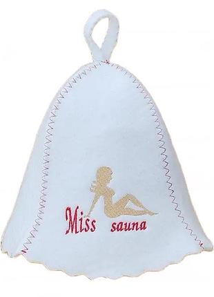 Шапка для бани и сауны из термостойкой ткани, с яркой вышивкой "miss sauna" белая
