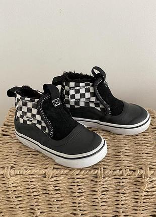Дитячі утеплені високі сліпони vans гумові